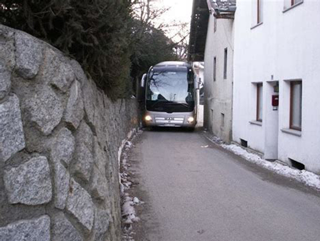 Narrow Road Lane